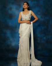 Load image into Gallery viewer, Bay Salt Concept Saree Set