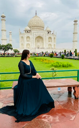 Anu Rao in Seagrass Gown