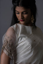 Load image into Gallery viewer, Bay Salt Embellished Saree Set