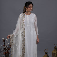 Load image into Gallery viewer, Bay Salt Suit Set with Hand Crafted Dupatta