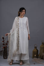 Load image into Gallery viewer, Bay Salt Embellished Dupatta