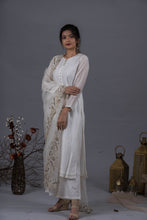 Load image into Gallery viewer, Bay Salt Suit Set with Hand Crafted Dupatta