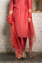 Load image into Gallery viewer, Cinnabar Kurta