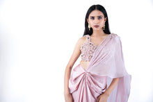 Load image into Gallery viewer, Rosebud Embellished Drape Set