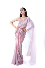 Load image into Gallery viewer, Rosebud Embellished Drape Set