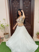 Load image into Gallery viewer, Aarti Singh in Bay Salt Skirt Set