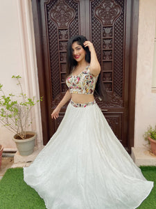 Aarti Singh in Bay Salt Skirt Set